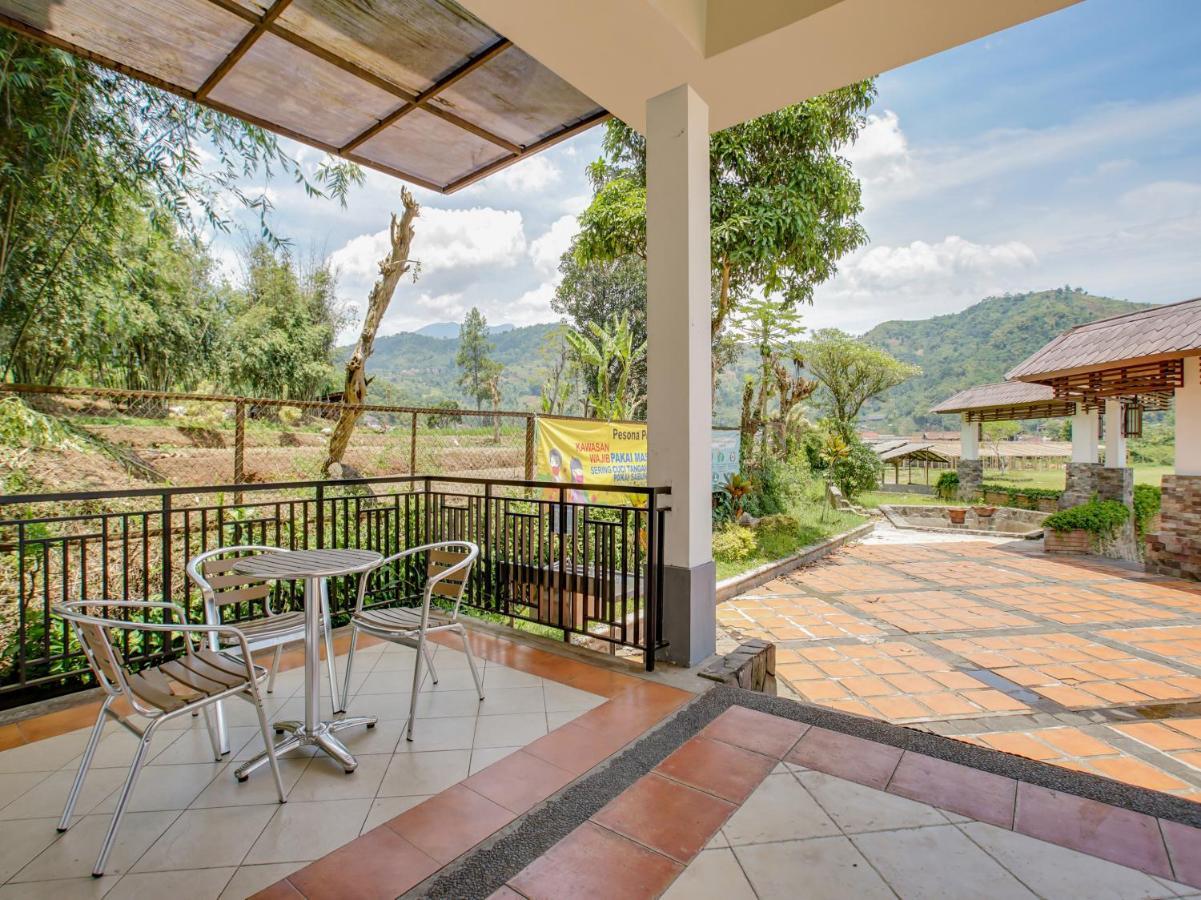 Oyo 3896 Villa Pesona Wisata Puncak سيانجور المظهر الخارجي الصورة