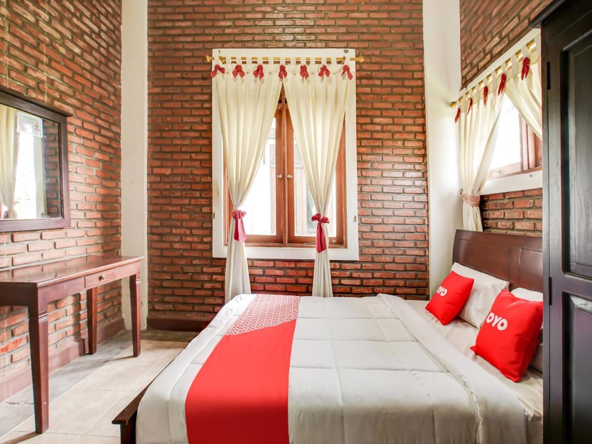 Oyo 3896 Villa Pesona Wisata Puncak سيانجور المظهر الخارجي الصورة